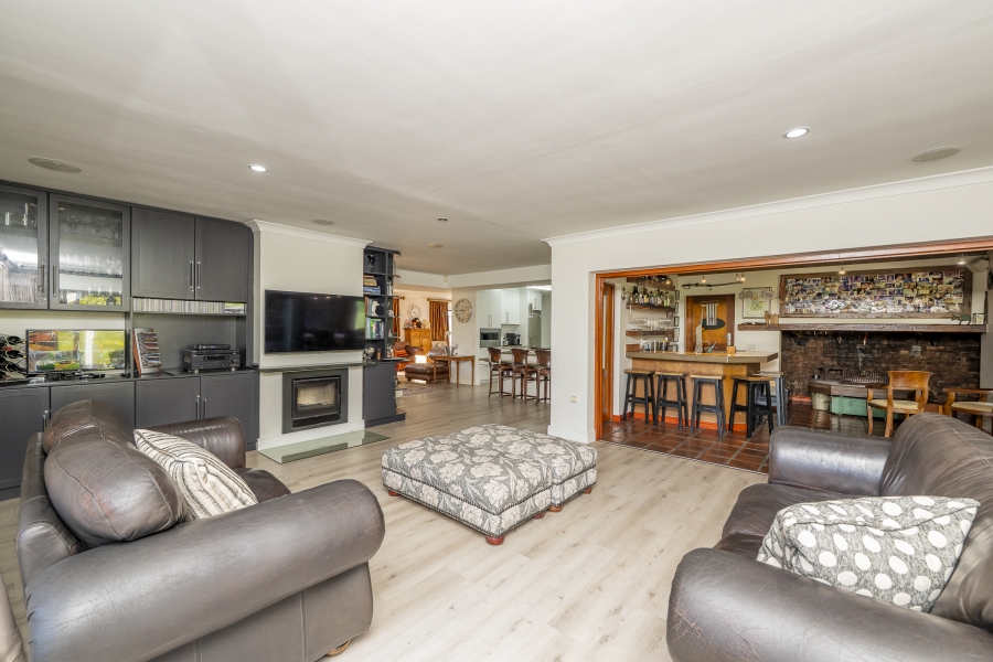 3 Bedroom Property for Sale in Vierlanden Western Cape
